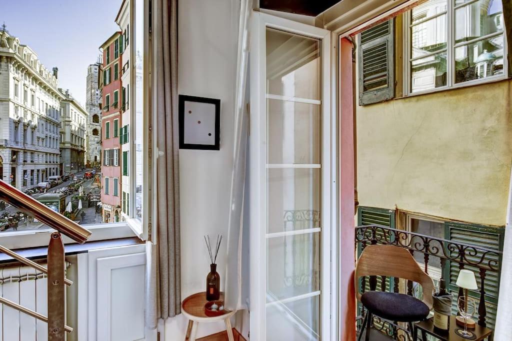 Luminoso Appartamento Nel Cuore Di Genova+Balcone Екстериор снимка